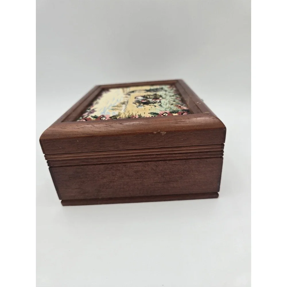 Tapestry Jewelry Chest Box Wood 2-tier Gold Velvet  Pat Yoshikawa Japan Gleaners